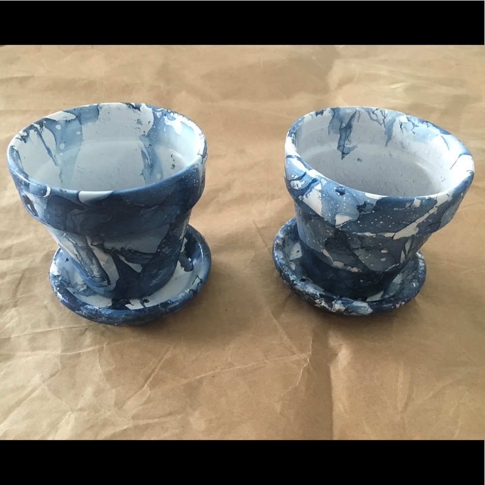 One custom made terracota planter with saucer